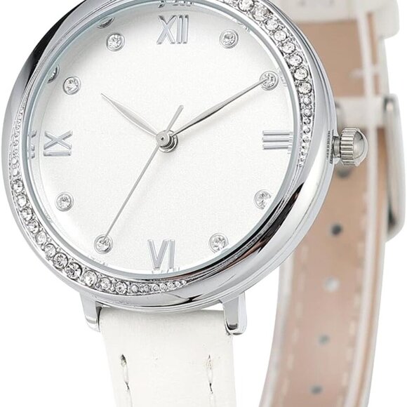 Chic Women's Leather Strap Sports Watch - Precision Quartz & Elegant Design - Picture 3 of 9